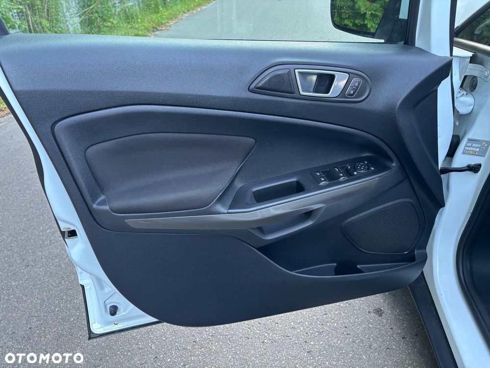 Ford EcoSport 1.0 EcoBoost ST-LINE - 25