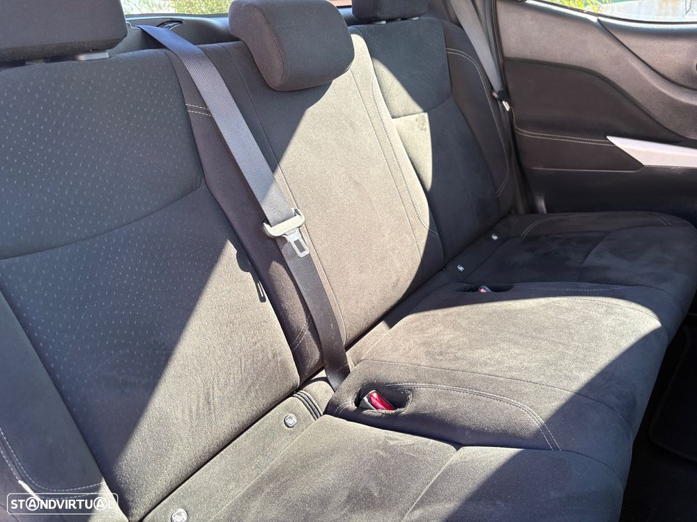 Nissan Navara 2.3 dCi CD 4WD N-Connecta Nav - 33