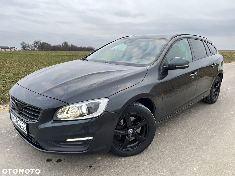 Volvo V60 D3 Drive-E Dynamic Edition (Momentum) - 2
