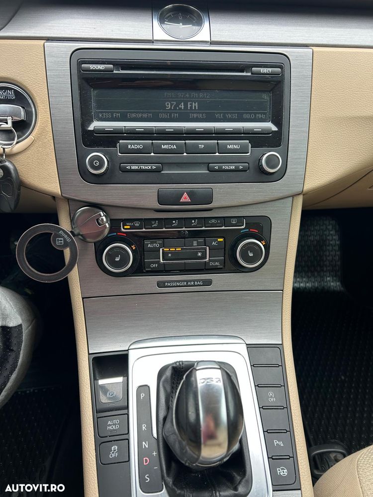 Volkswagen Passat 2.0 TDI Comfortline DPF DSG - 11