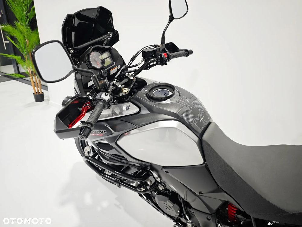 Suzuki V-STROM - 22