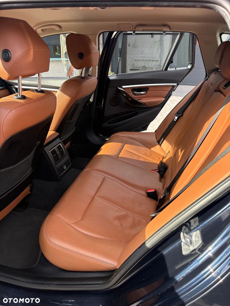 BMW Seria 3 318i Luxury Line - 8