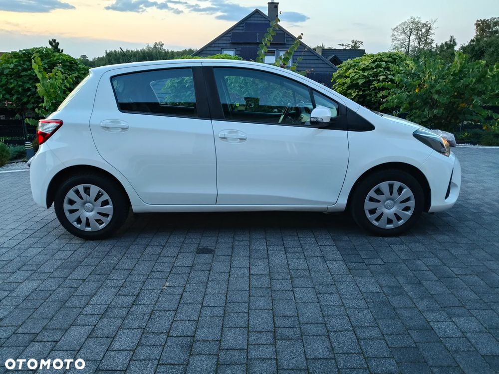 Toyota Yaris 1.5 Active - 10