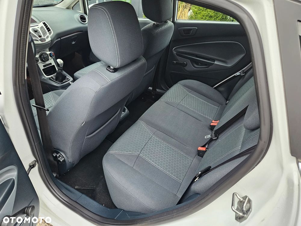 Ford Fiesta 1.4 Champions Edition - 12