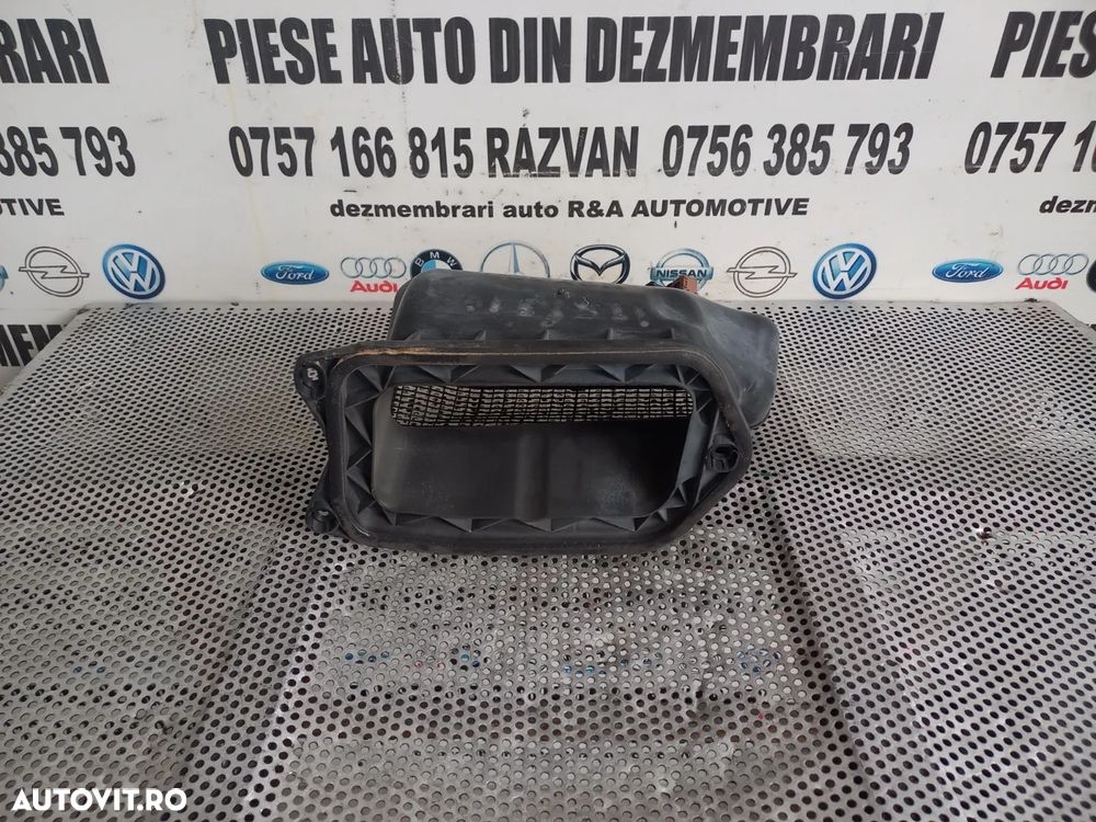 Priza Aer Audi A8 4H D4 An 2010-2011-2012-2013-2014-2015-2016-2017 Volan Stanga Cod 4HA Dezmembrez - 2