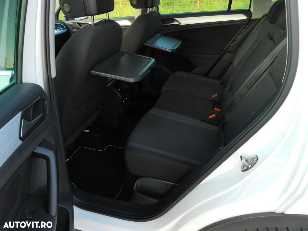 Volkswagen Tiguan 2.0 TDI SCR Elegance - 23