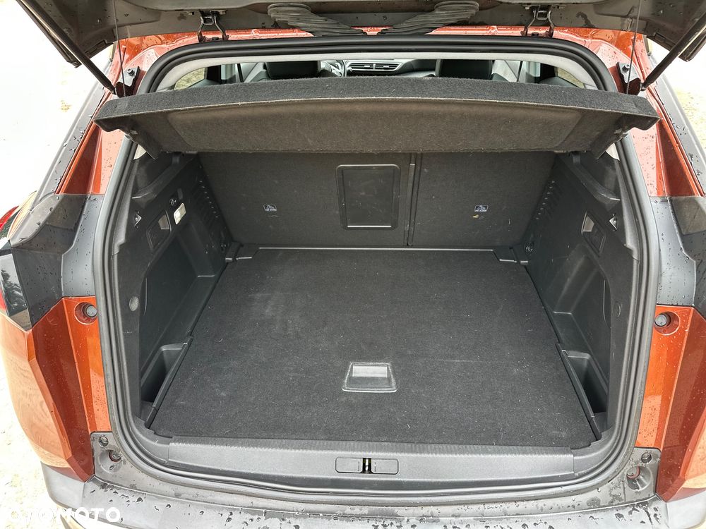 Peugeot 3008 1.2 PureTech Active S&S EAT6 - 6