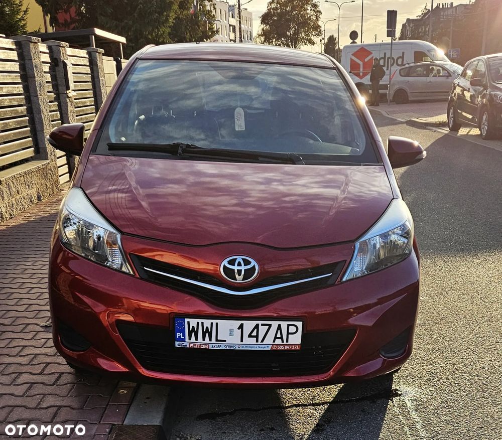 Toyota Yaris 2013 photo 4