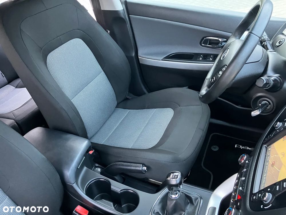 Kia Ceed 1.6 CRDi GT Line - 36