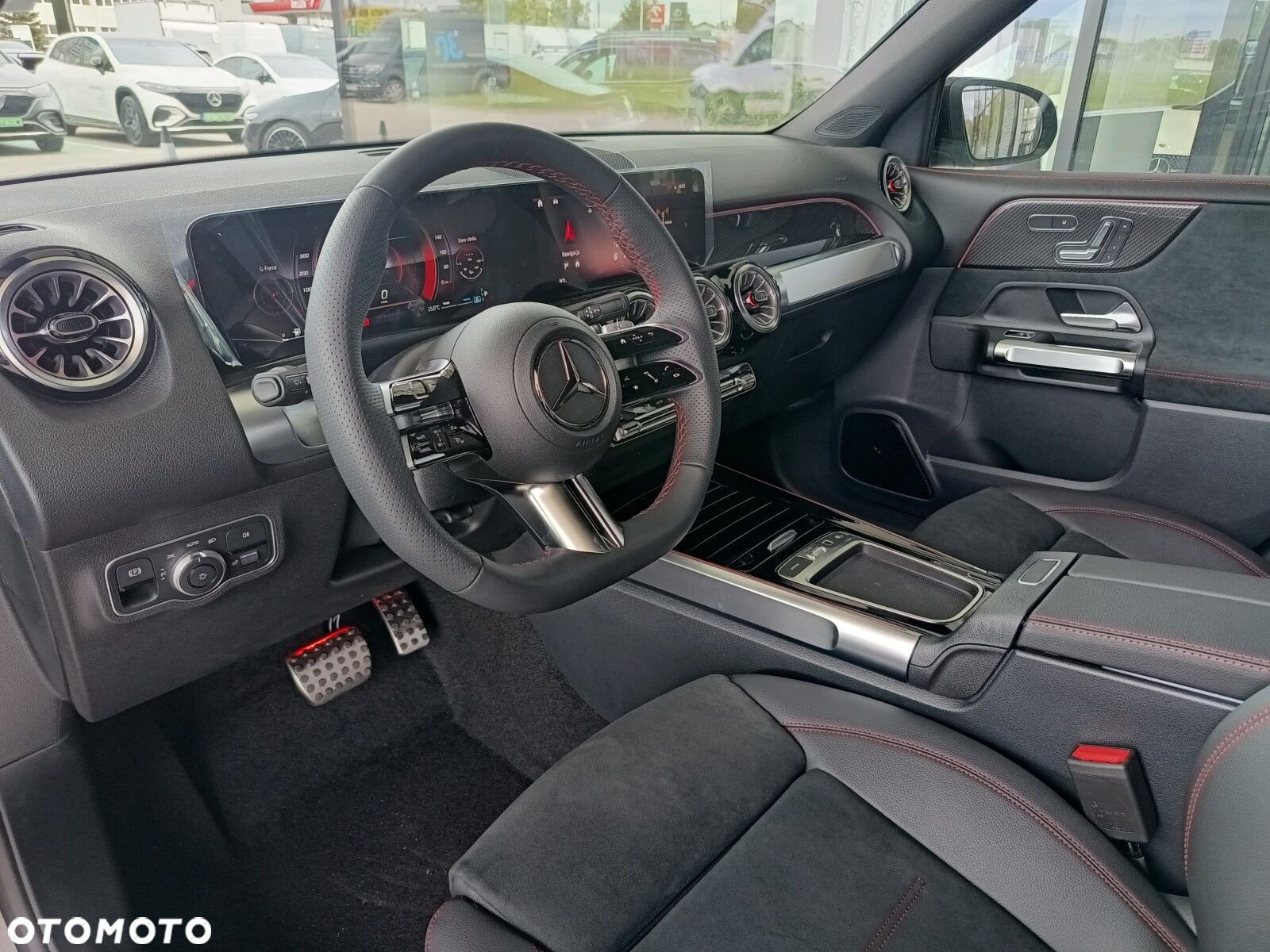Mercedes-Benz GLB - 10