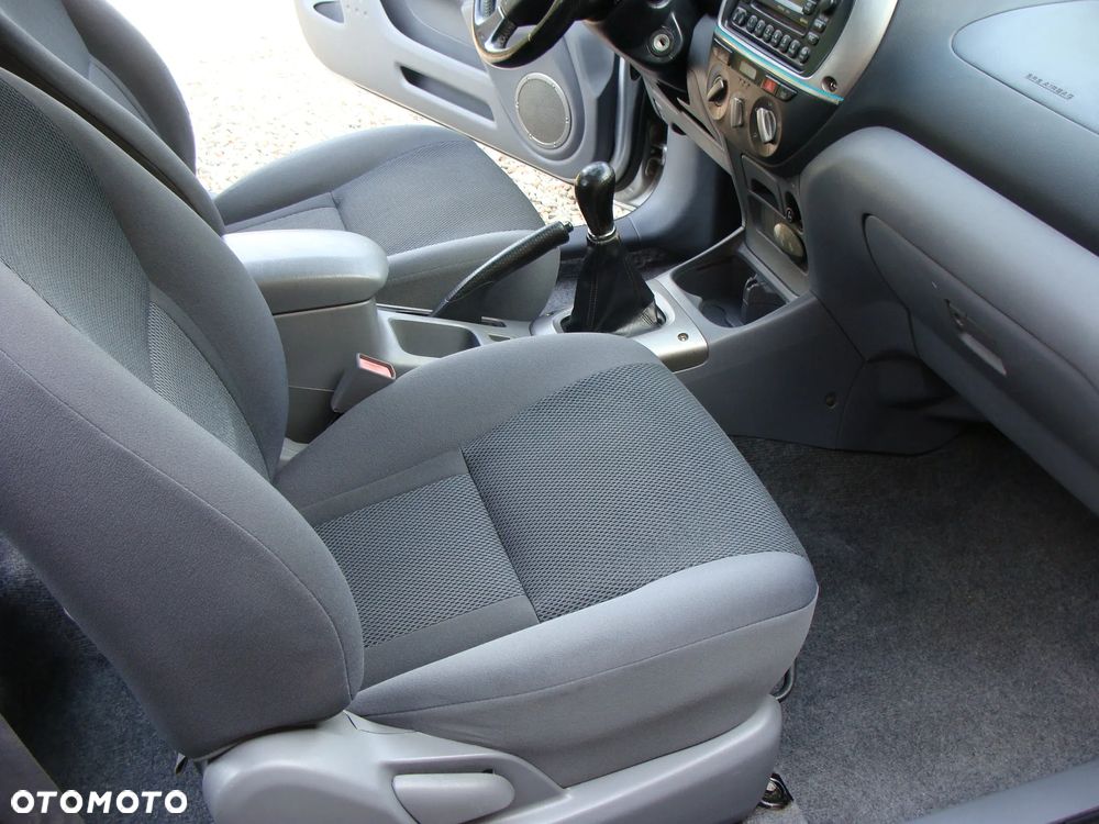 Toyota RAV4 2.0 VVT-i Sol - 6