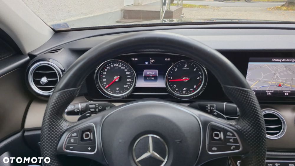 Mercedes-Benz Klasa E 220 d Business Edition 9G-TRONIC - 20