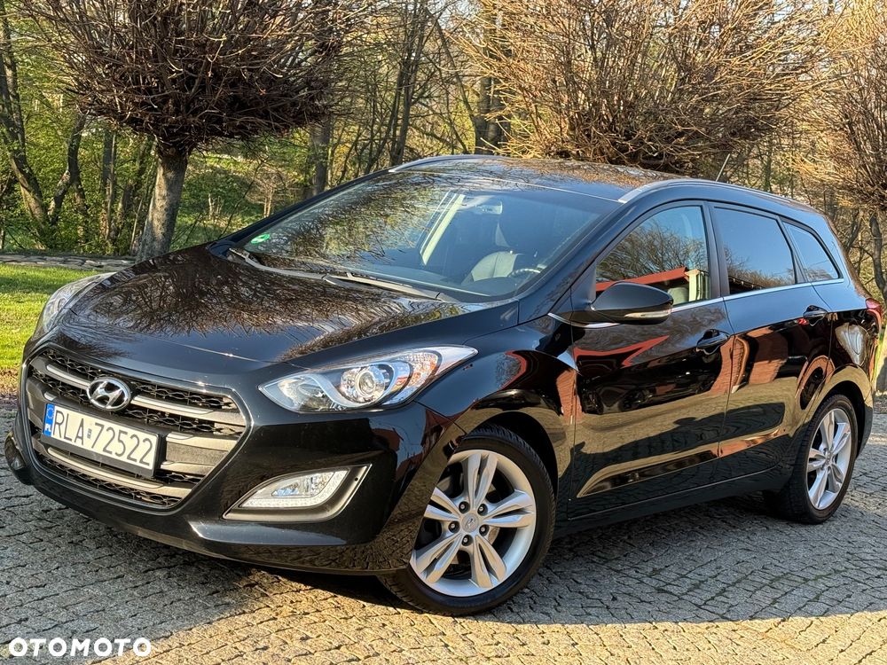 Hyundai i30 blue Kombi 1.6 GDi YES Silver - 1