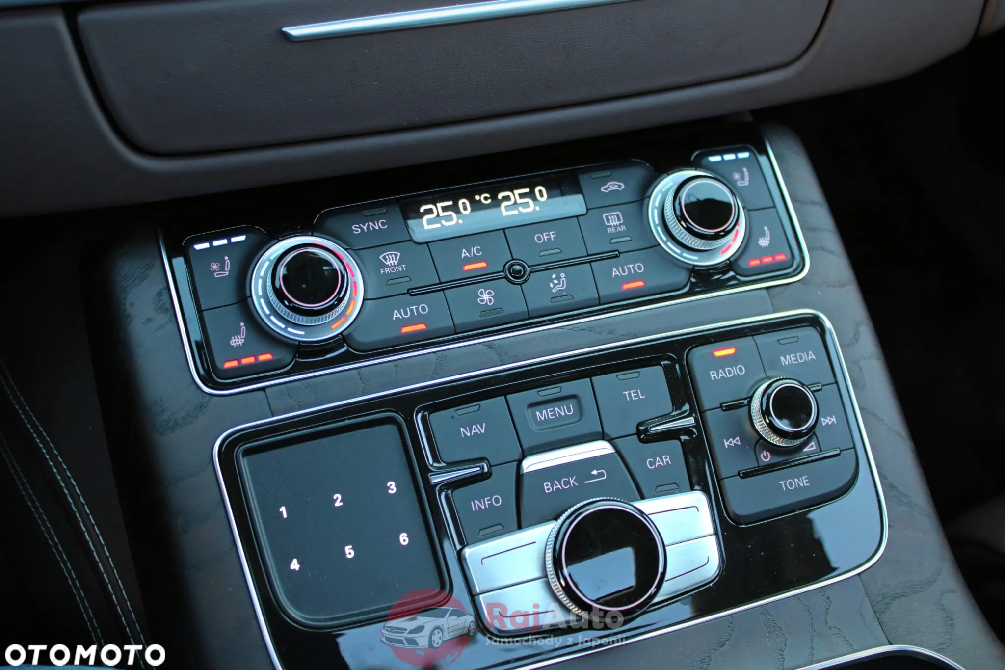 Audi A8 - 10
