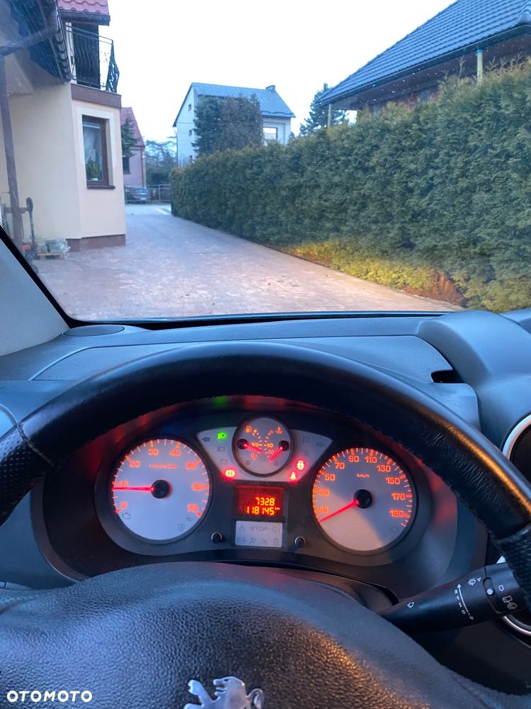 Peugeot Partner 1.6 HDi Presence - 22