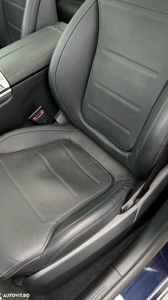 Mercedes-Benz C 300 PHEV - 9