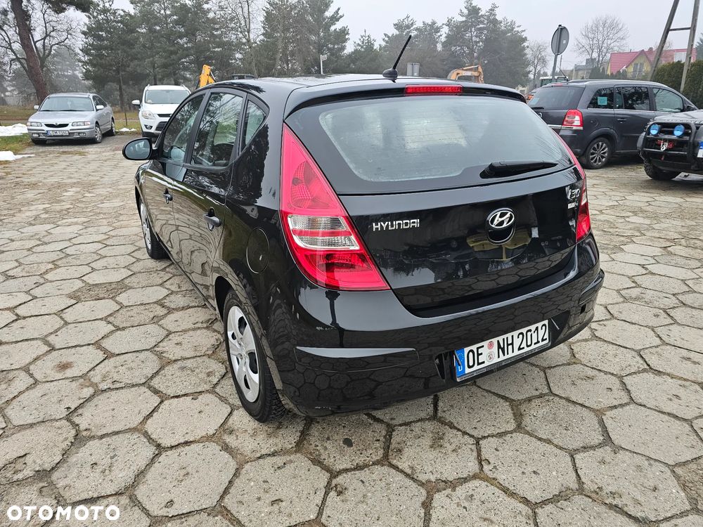 Hyundai i30 1.4 Comfort World Cup - 24