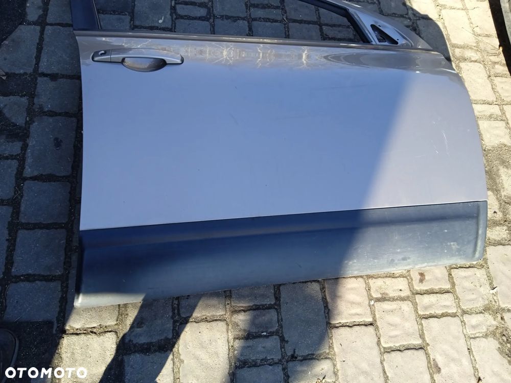 DRZWI PRAWE PRZEDNIE NISSAN QASHQAI 1 07-14 KOD KOLORU C30 Z11 - 2