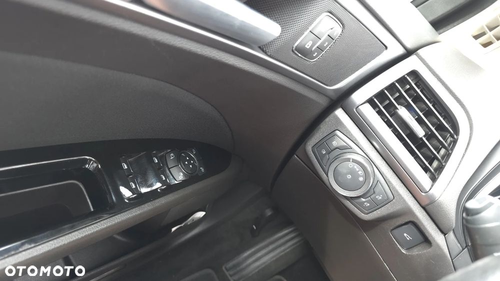 Ford Mondeo 2.0 TDCi Titanium PowerShift - 19