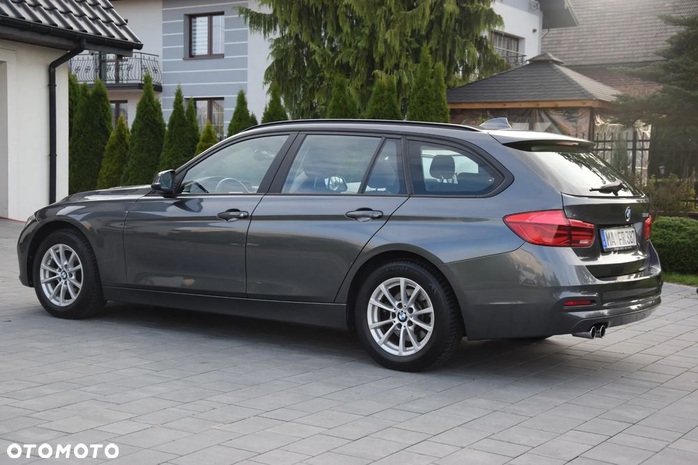 BMW Seria 3 320i Advantage - 12
