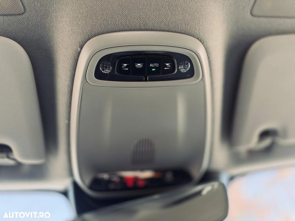Volvo XC 40 D3 Geartronic Momentum Pro - 10