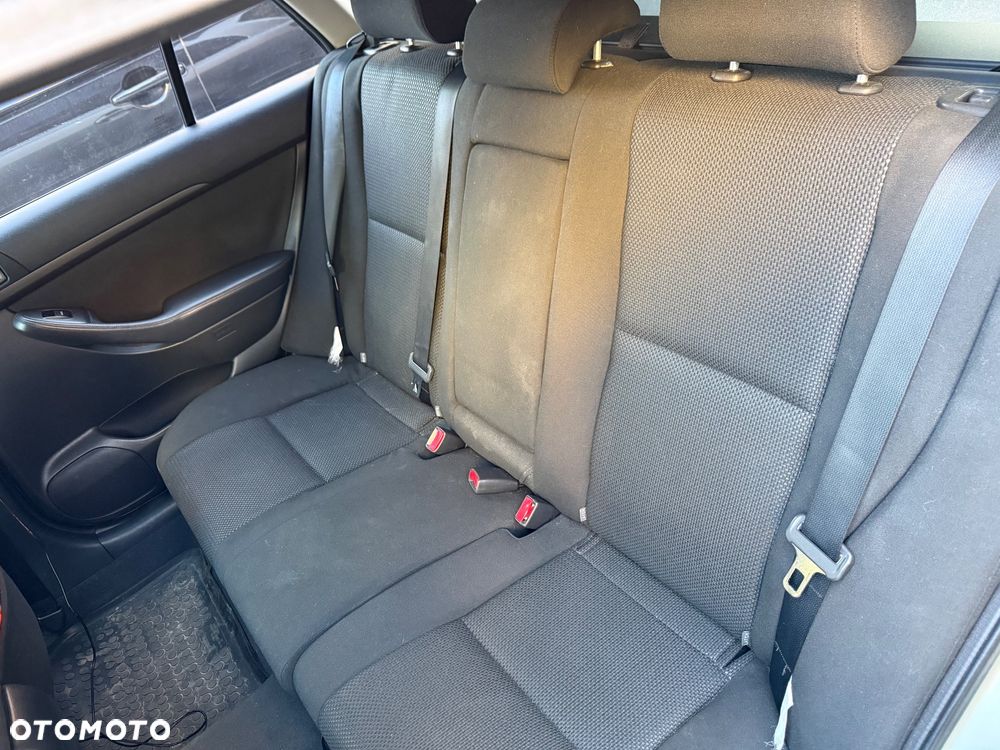Toyota Avensis 1.8 VVT-i Sol - 18