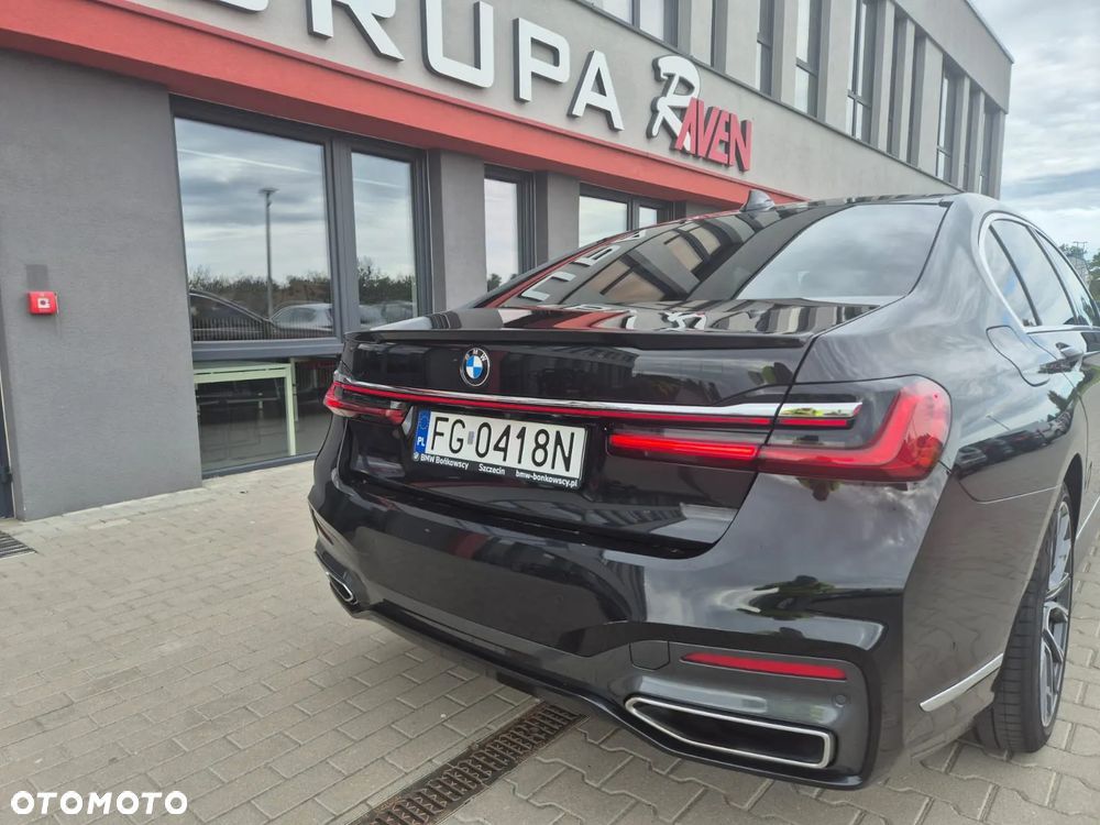 BMW Seria 7 750Li xDrive - 8