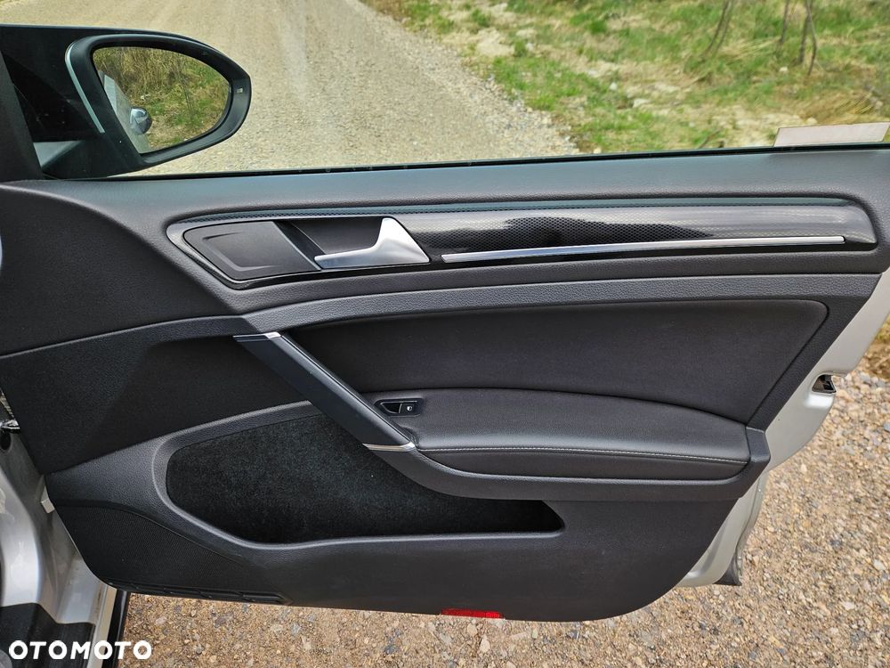 Volkswagen Golf 2.0 TDI BMT Highline DSG - 39