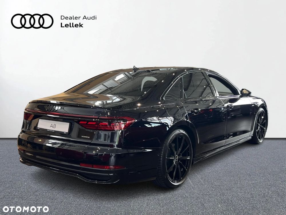 Audi A8 - 5