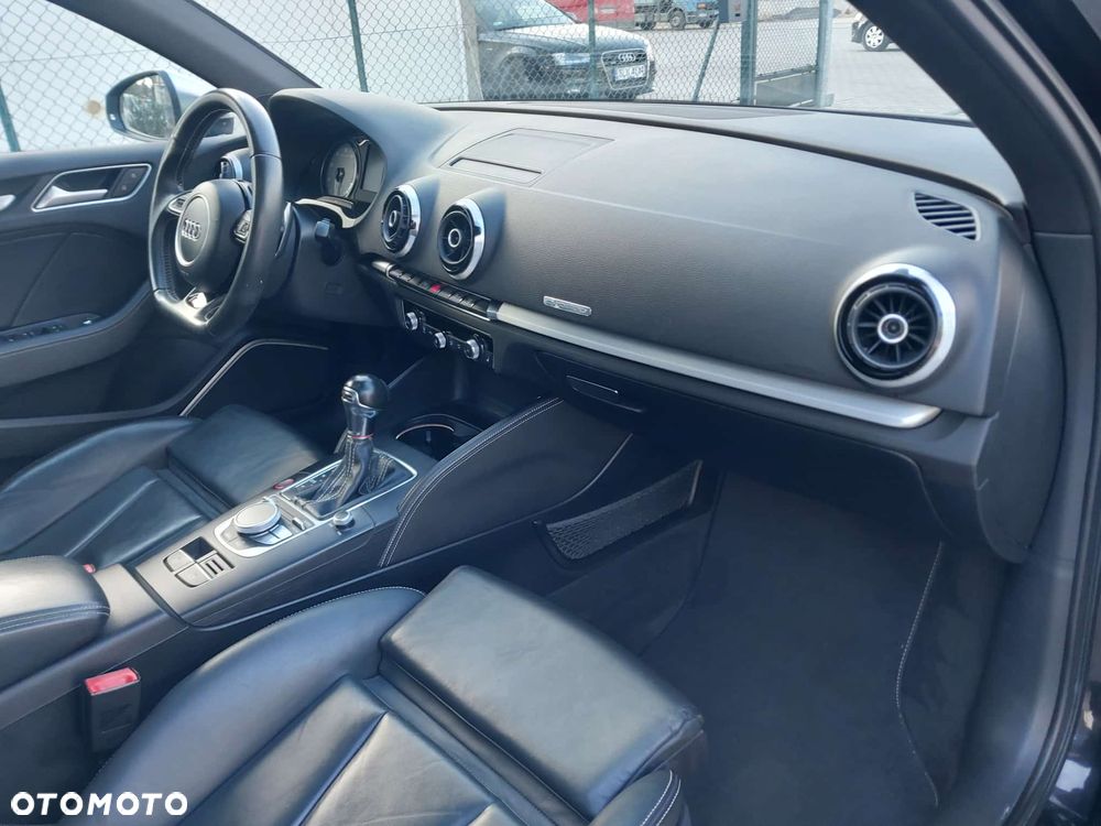 Audi S3 Sportback - 16
