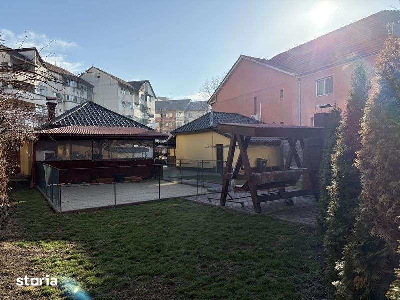 vanzare casa situata in Targu Jiu, strada A.I. Cuza - Imagine principală: 2/8