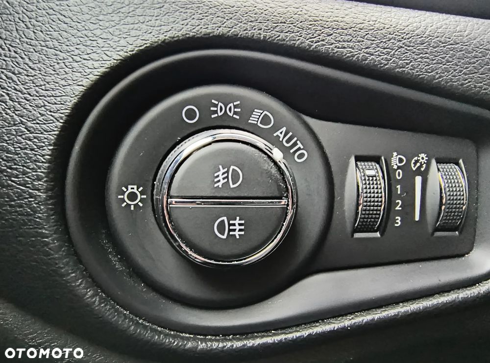 Jeep Renegade 1.0 GSE T3 Turbo Limited FWD S&S - 11