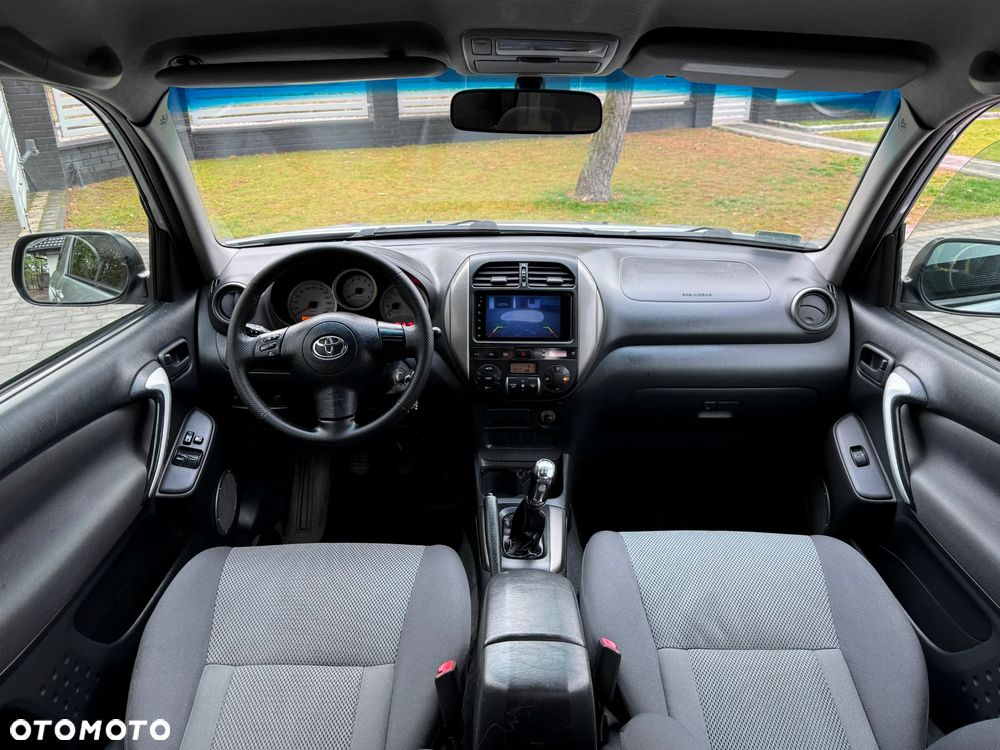 Toyota RAV4 - 12