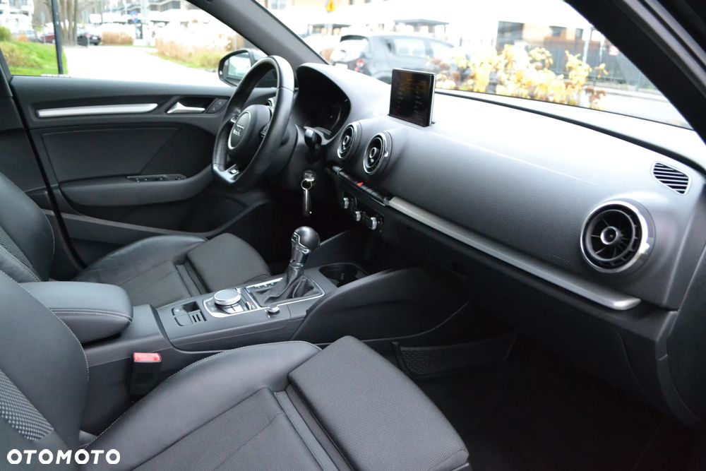 Audi A3 Sportback 1.4 TFSI S tronic S line Sportpaket - 26