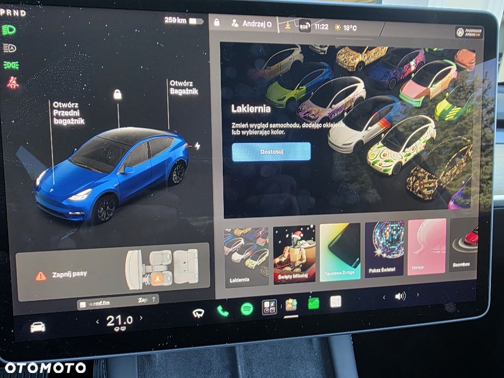 Tesla Model Y Long Range Dual Motor AWD - 17