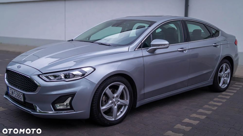 Ford Fusion - 1
