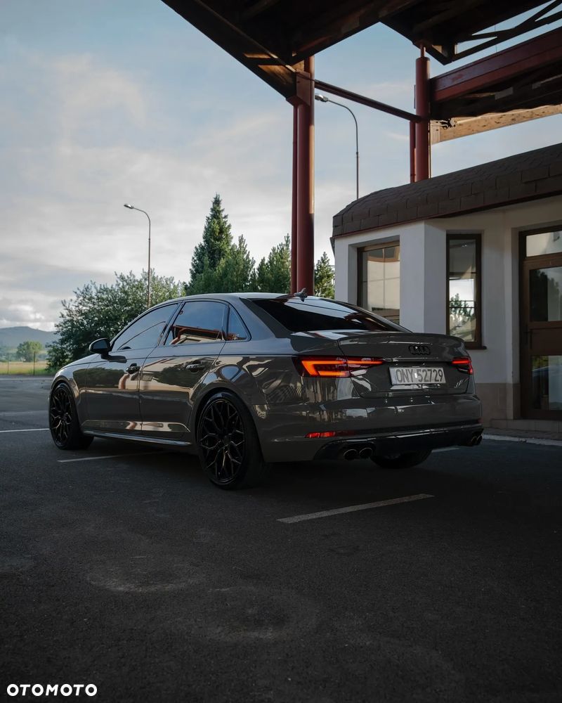 Audi S4 Limousine - 3