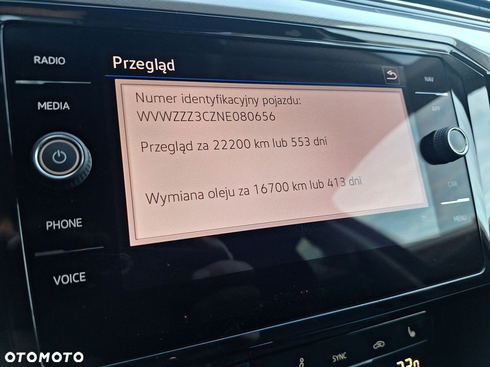 Volkswagen Passat - 33