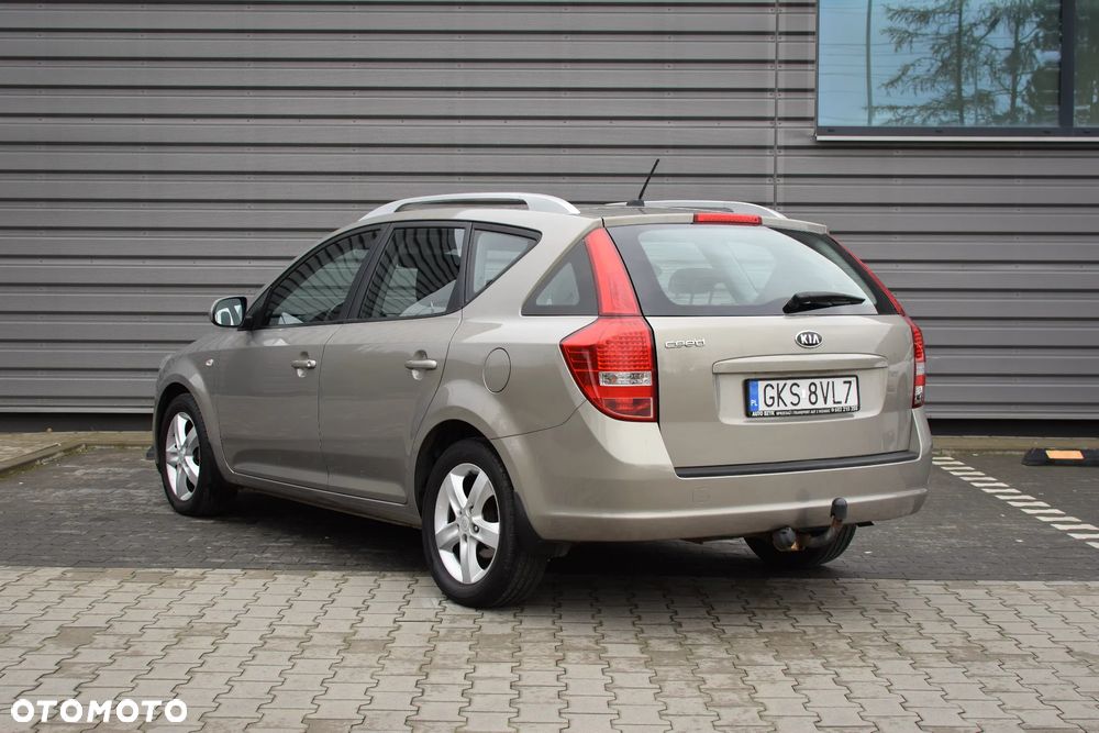 Kia Ceed 1.6 Comfort + - 3