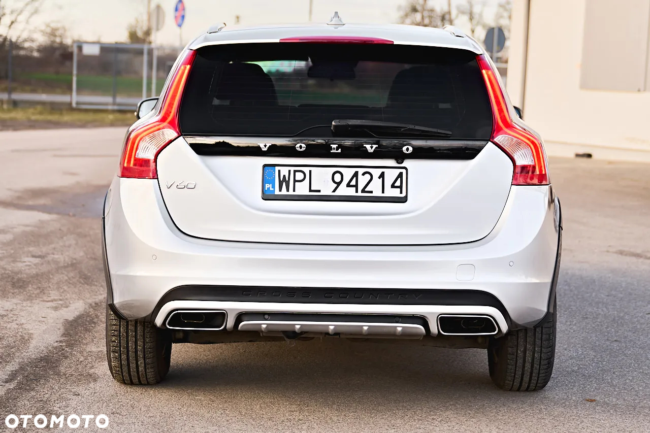 Volvo V60 Cross Country D3 Geartronic Momentum - 8