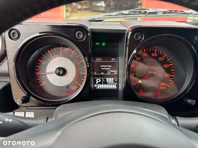 Suzuki Jimny 1.5 Elegance - 17