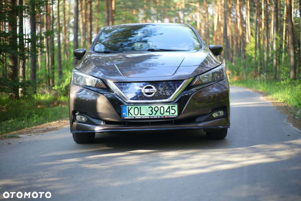 Nissan Leaf - 2