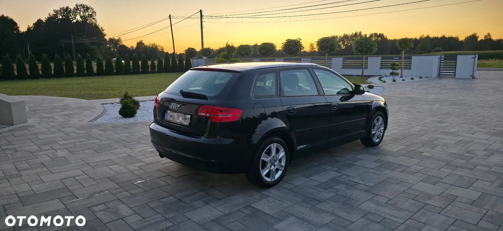 Audi A3 Sportback 1.6 Ambiente - 5