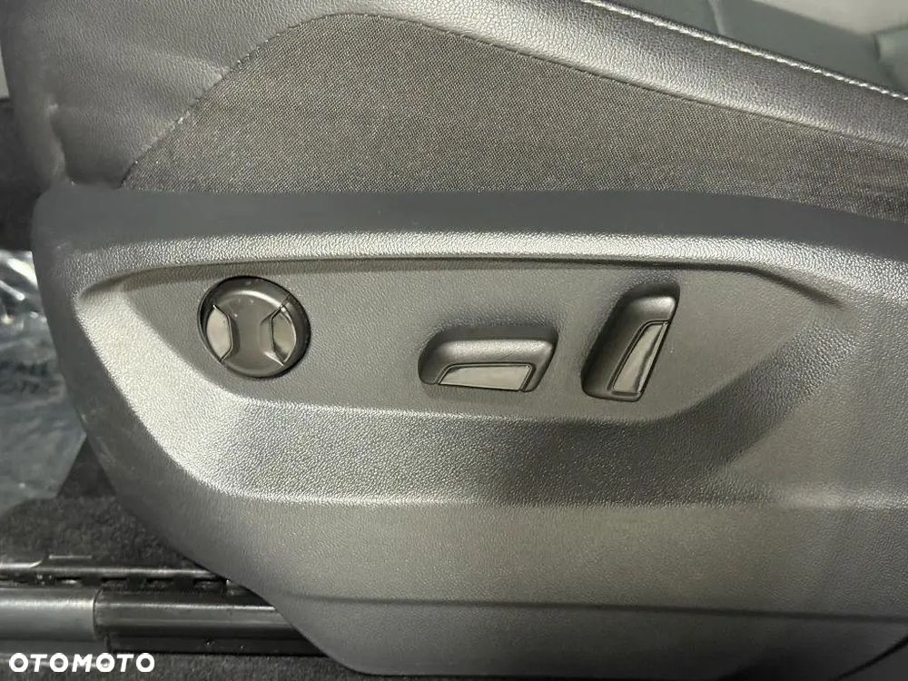 Volkswagen Tiguan 2.0 TSI 4Mot Elegance DSG - 11