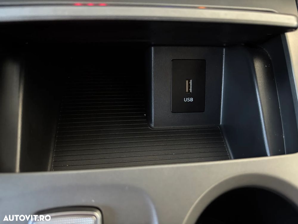 Hyundai KONA Select - 17
