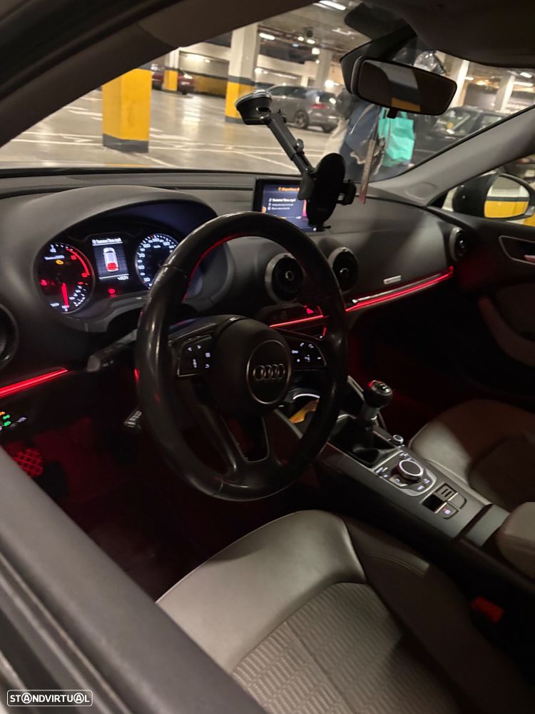 Audi A3 Sportback 1.6 TDI - 11