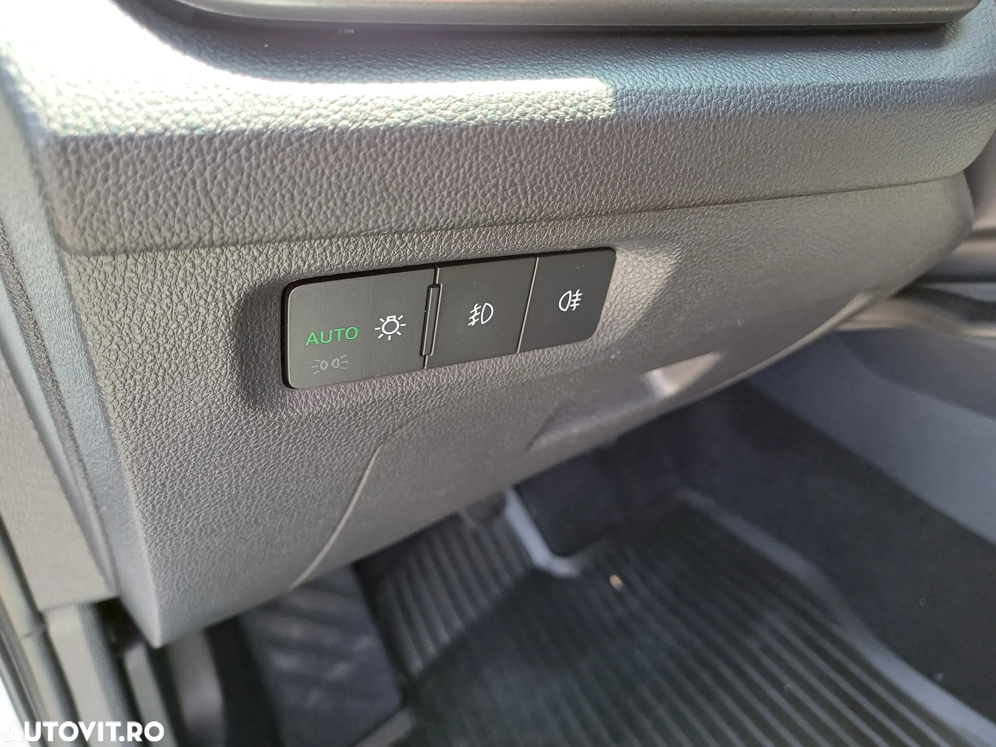 Skoda Octavia Combi 2.0 TDI Ambition - 16