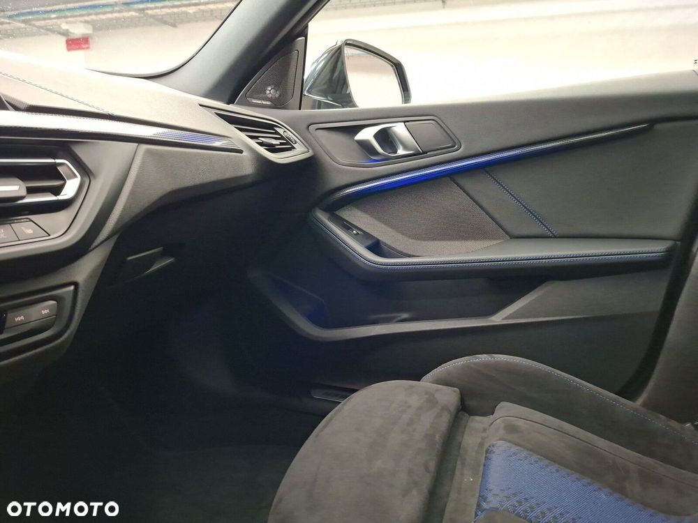 BMW Seria 2 M235i xDrive ColorVision Edition - 23