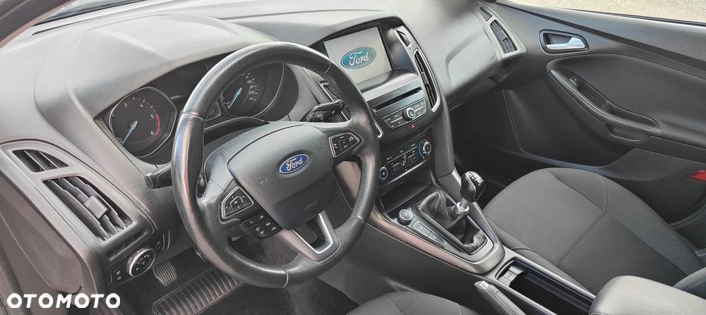Ford Focus 1.5 TDCi DPF Start-Stopp-System Business - 31