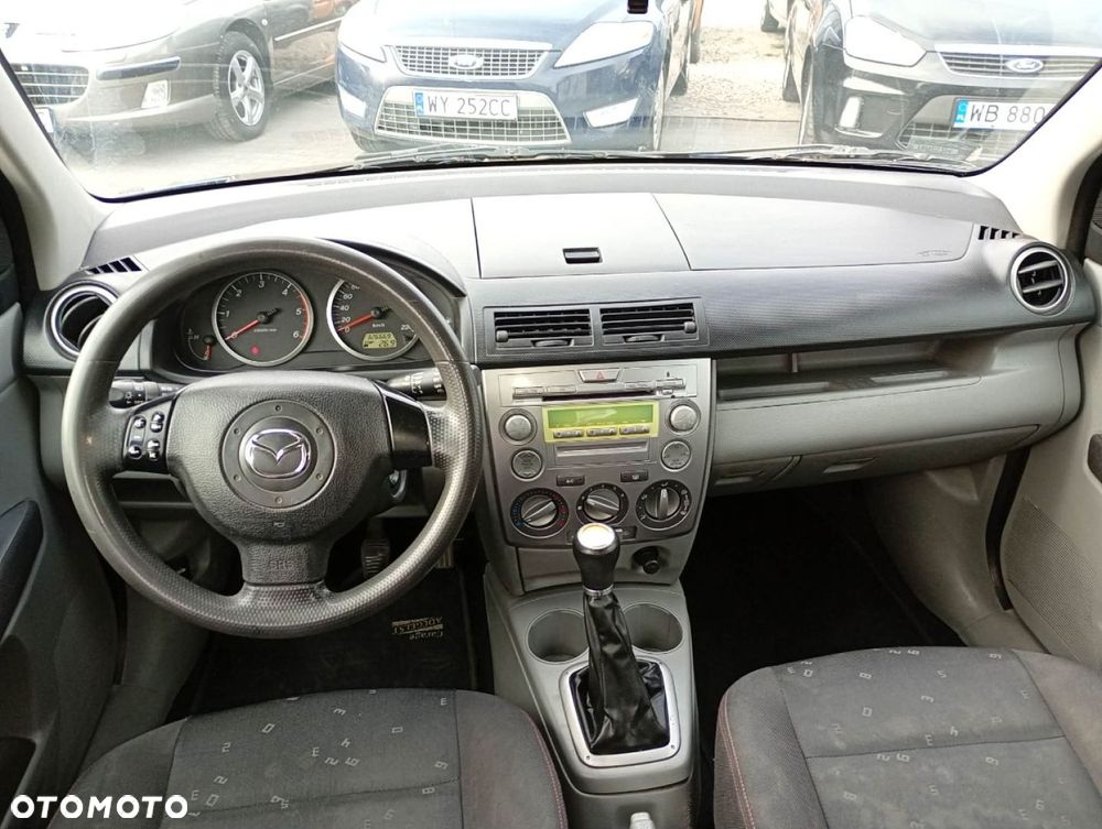 Mazda 2 - 7